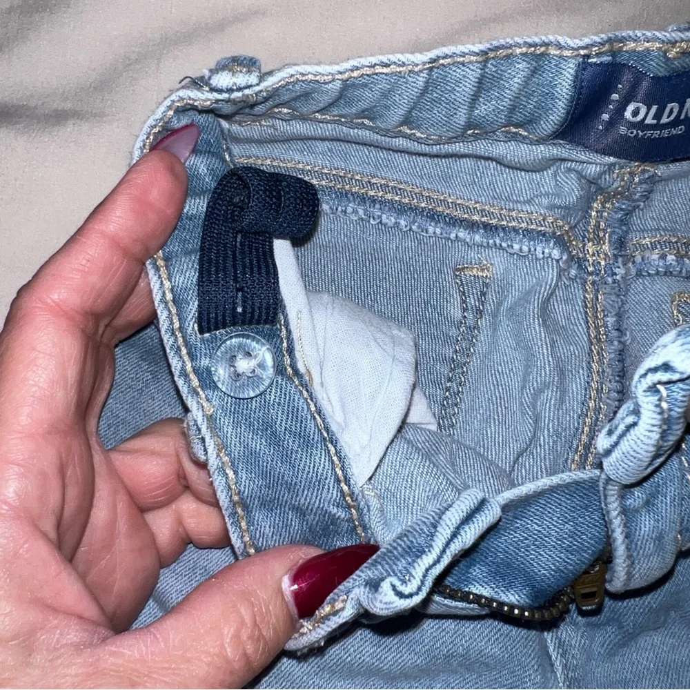 Old Navy Girl’s Light Blue Boyfriend Jeans with‎ Star Detail Size 4T